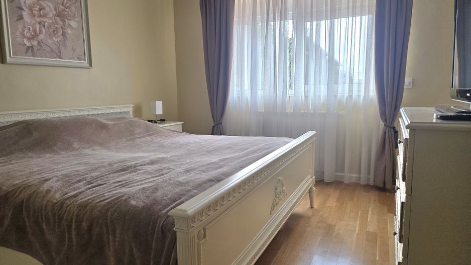 Vilă excepțională cu lift, piscina și teren de 1000 mp | VOLUNTARI - Poză 15