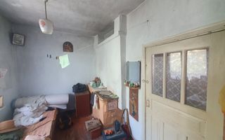 Vânzare casă într-o zonă liniștită și ecologică - Poză 14