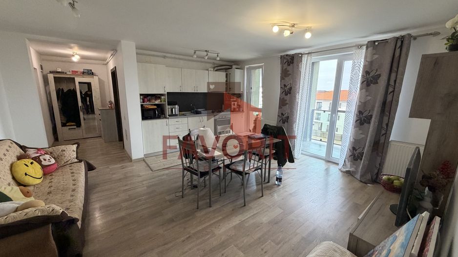 Spatios. Mobilat si utilat. Pozitie excelenta. - Poză 3