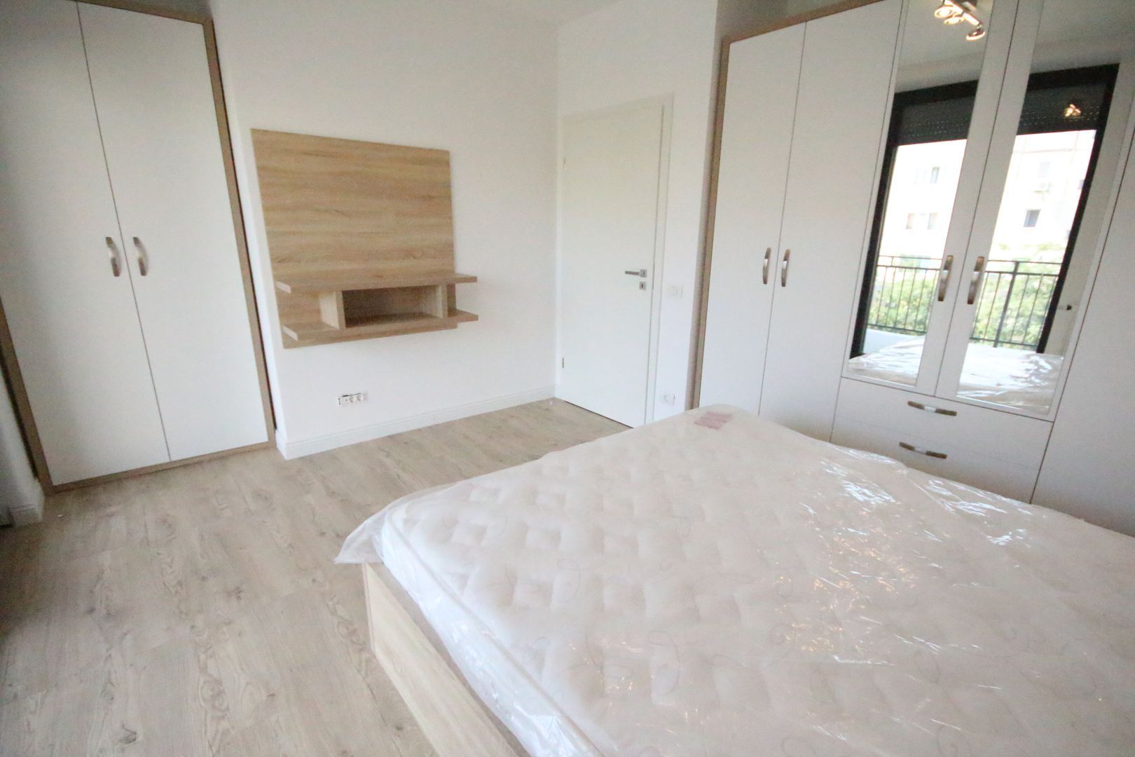 Apartament 4 camere de vanzare în zona Elisabetin - Poză 18