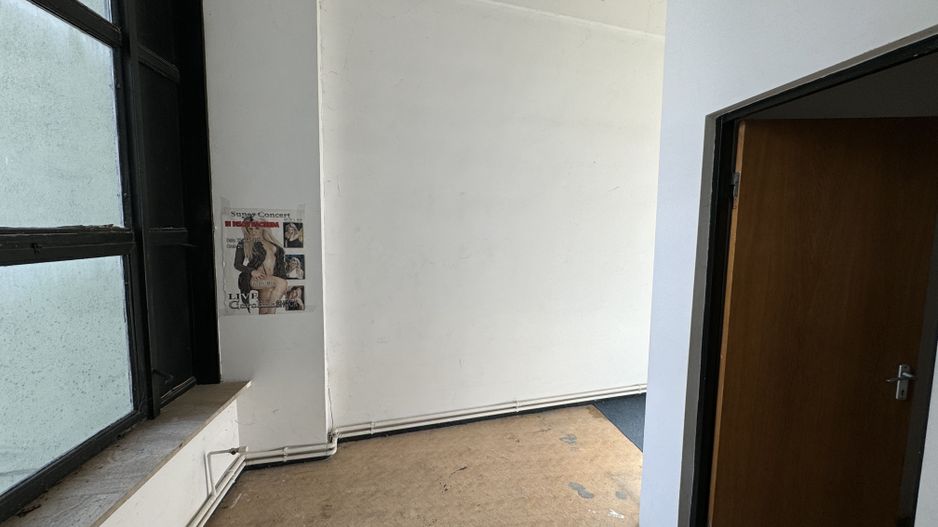 Spațiu comercial 493 mp utili | Locație centrală | Vizibilitate excelentă | - Poză 37