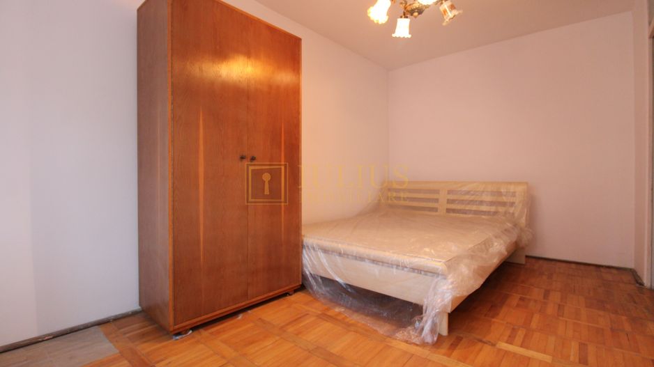 3camere, ideal pentru cei ce doresc sa renoveze de la zero un apartament. - Poză 12