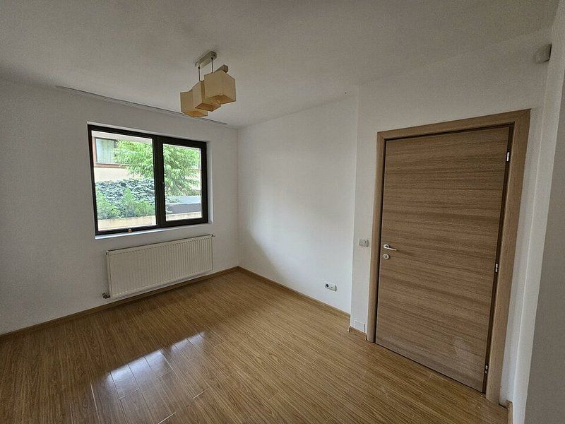 Apart 3 cam nemobilat + parcare - Poză 7