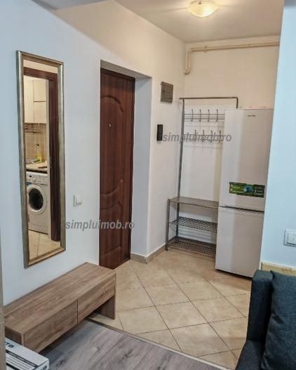 Mobilat Utilat Apartament cu 2 Camere Aproape de Metrou - Poză 7