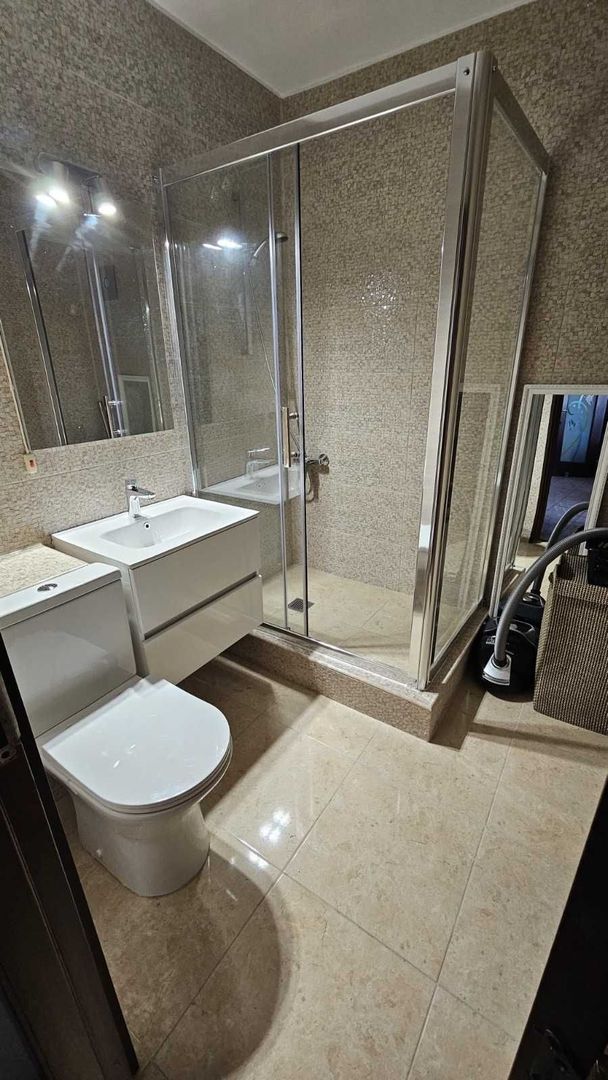 3 Camere, Sebastian mobilat si utilat , Vedere Casa Poporului - Poză 5