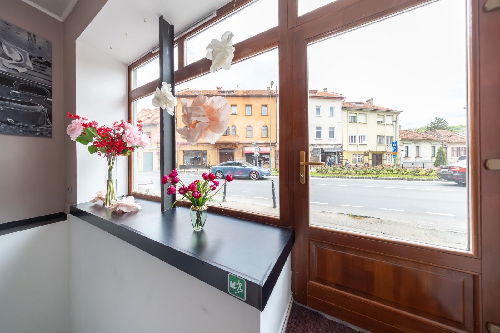 Spațiu comercial stradal de închiriat - Central - Iuliu Maniu - 72mp - Poză 10