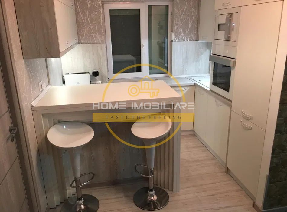 Etajul 2/ Apartament 3 camere/   Fara Risc Seismic/Zona Podu Ros! - Poză 3
