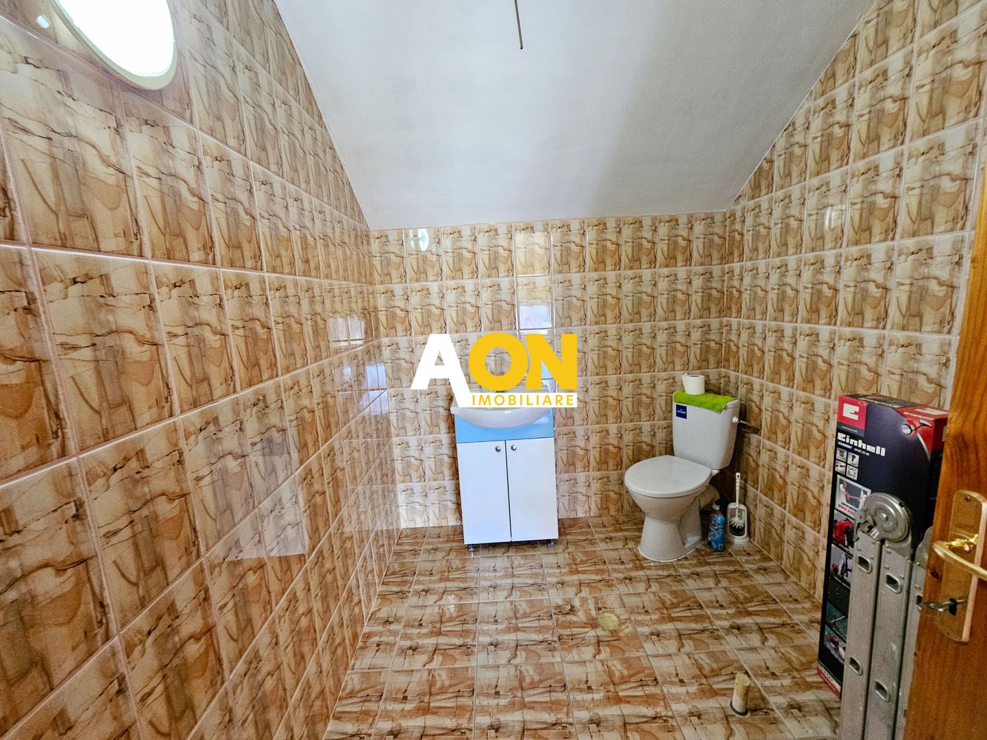 Casa 6 camere, 538 mp teren, Cetate. Pretabila pentru birouri - Poză 21