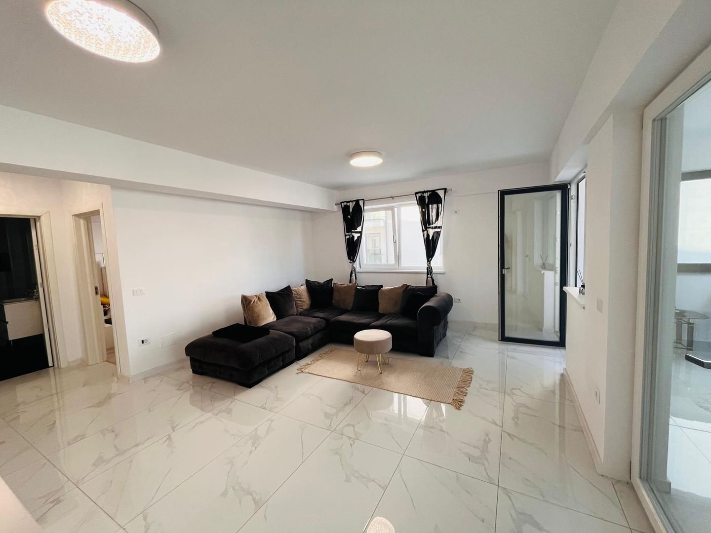 Eleganta si confort | 2 camere in bloc nou, parcare – zona Panoramic - Poză 21