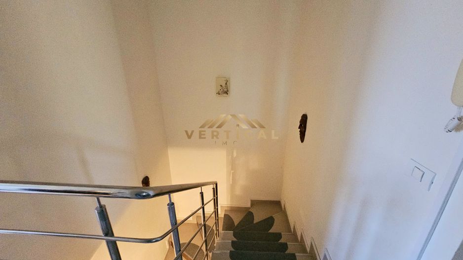 Casă / Vilă cu 4 camere de vânzare în Berceni - Poză 7