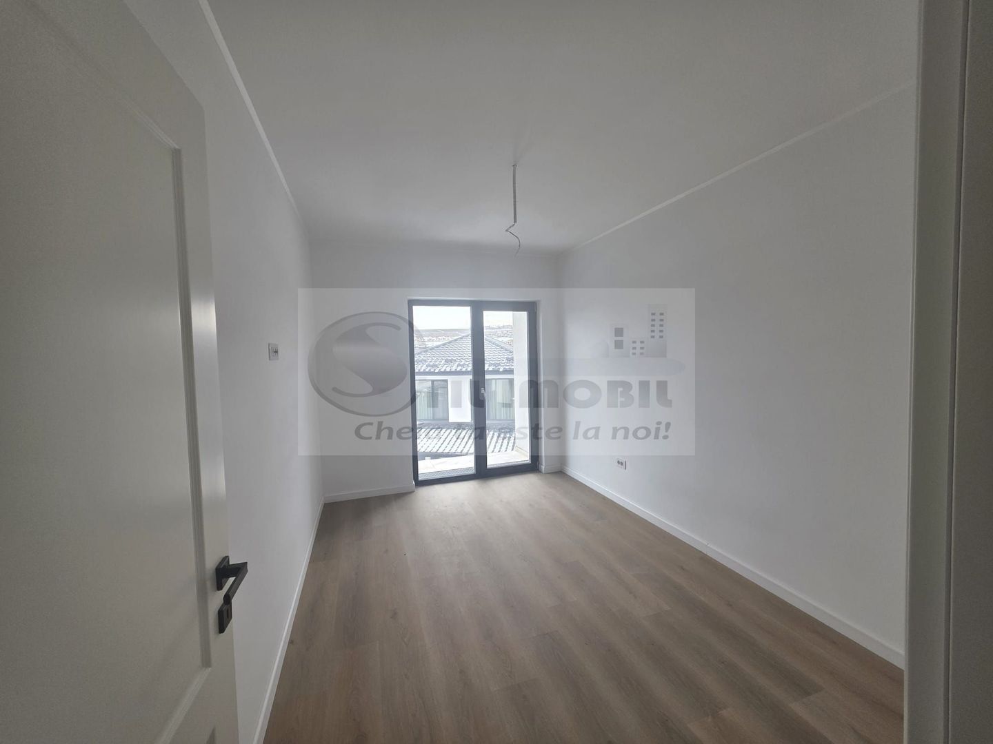Apartament 4 camere dispus pe 2 niveluri - Poză 5