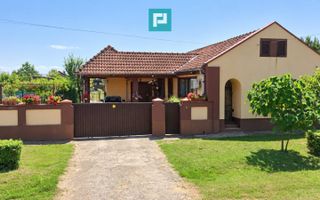 Casă rustică deosebită cu 1450 mp teren - Poză 1