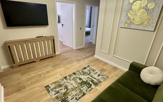 Apartament de vanzare 3 camere decomanda, balcon, parcare - Poză 1