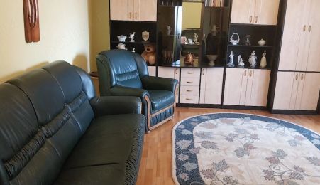 De inchiriat 2 camere, Micro 17, curat, liber