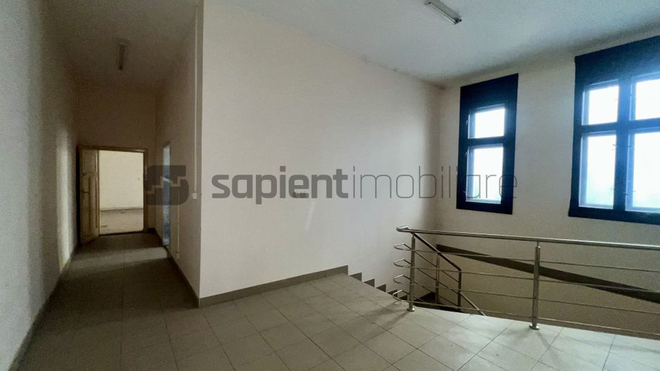 Spațiu comercial / birou ultracentral - Piața Ferdinand, Oradea - Poză 9
