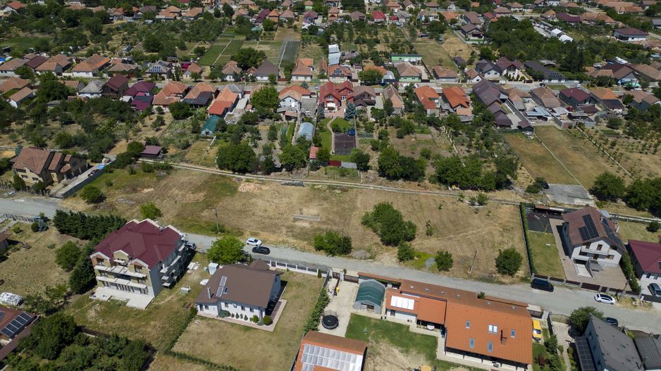 Loc de casă în Sânleani 412mp - Poză 13