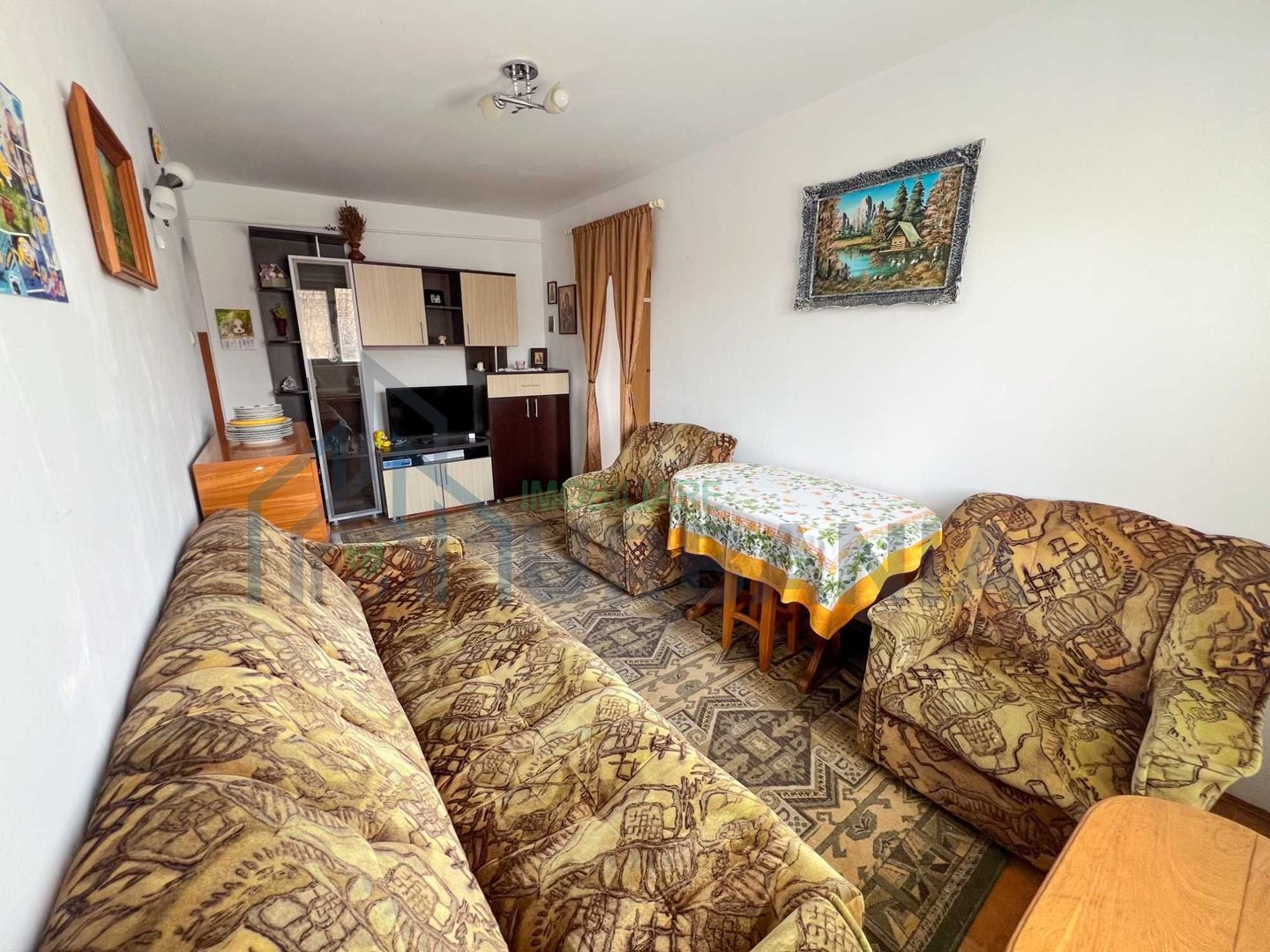 Apartament de vânzare, 3 camere, semidecomandat, mobilat și utilat, Pașcani - Poză 3