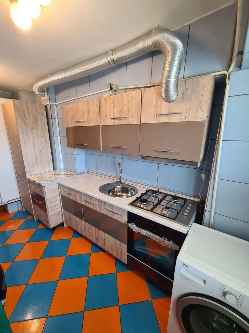 AP. 3 CAMERE - P-TA SUDULUI, BUCATARIE INCHISA, MOBILAT/UTILAT - Poză 6