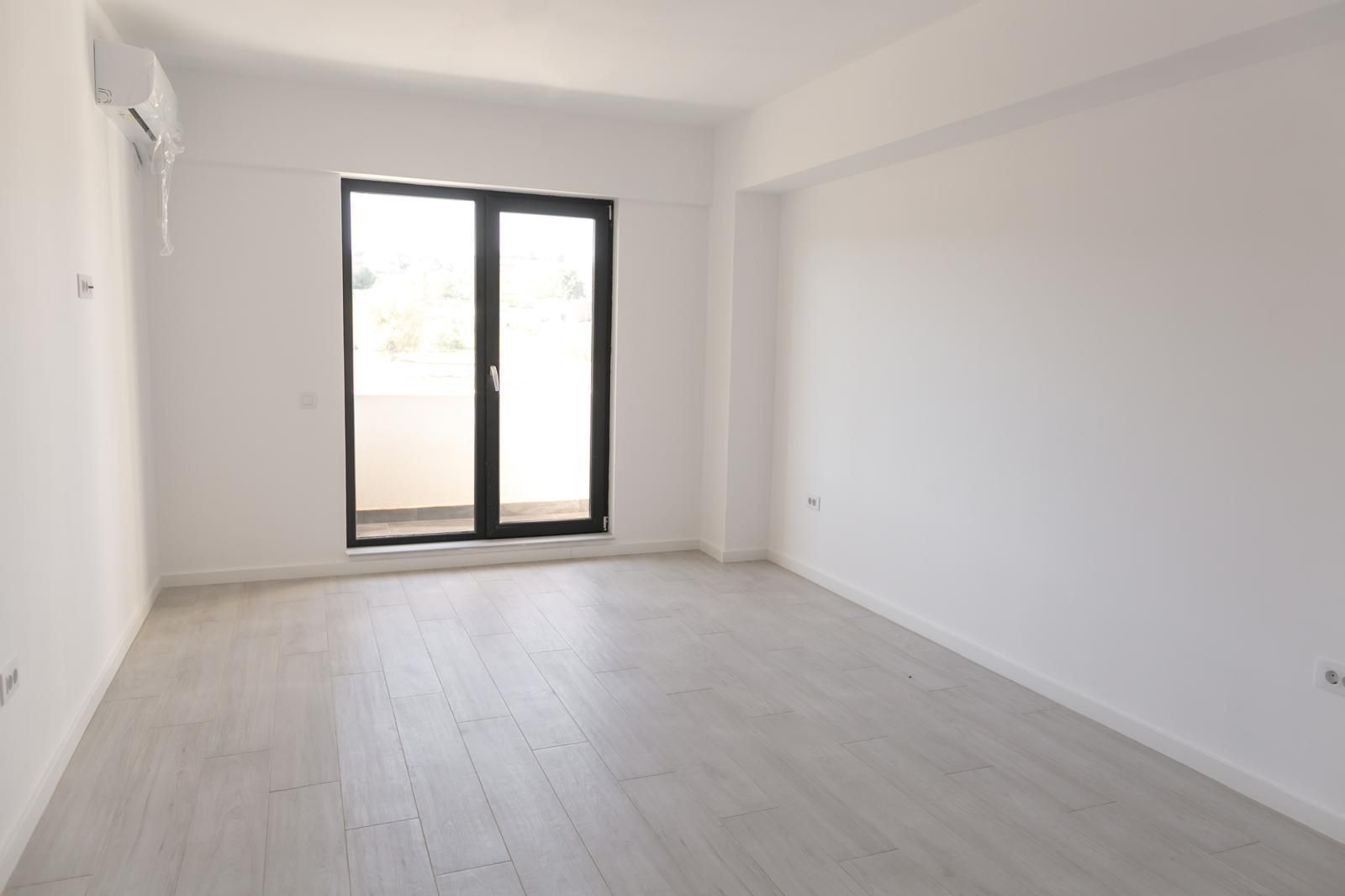INTABULAT! Apartament 2 camere Dec. 58 mp, 99700 euro-Bucium - Poză 1
