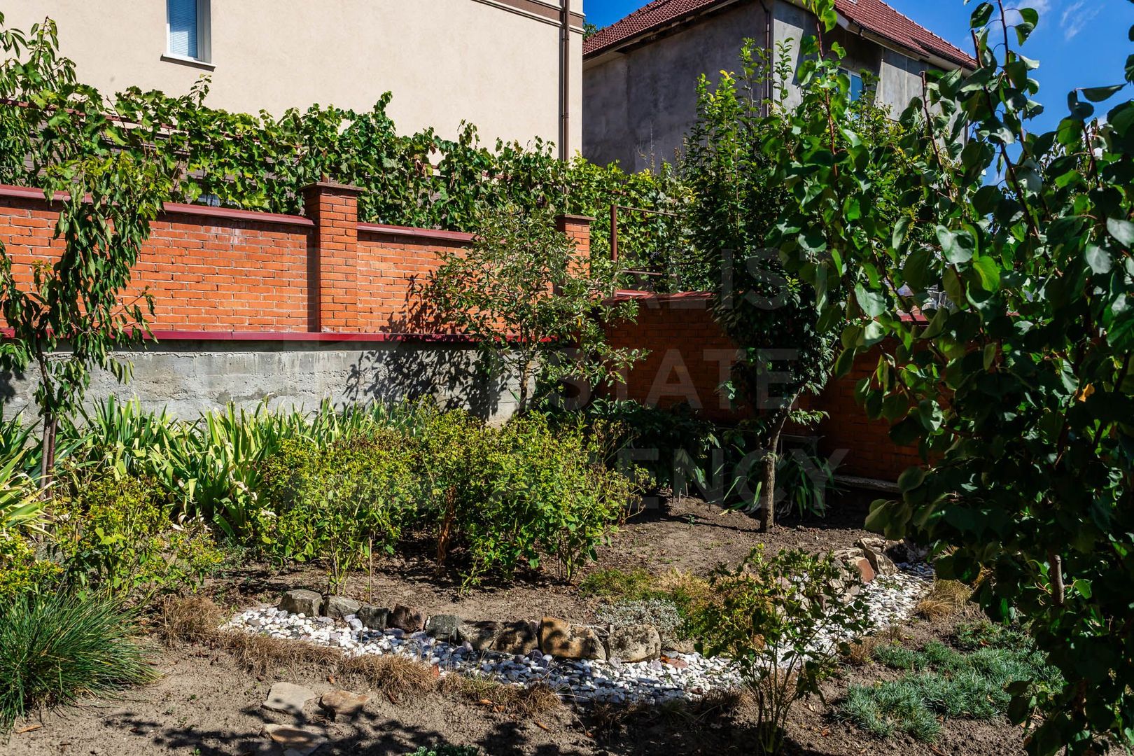 Vânzare, casă, 5 camere, str. Gura Văii, sect. Riscani - Poză 37