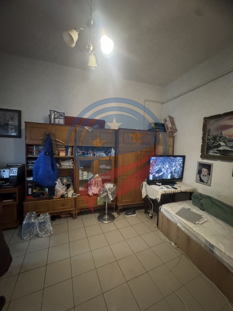 Casă ultracentrală, stradală – ideală pentru birouri sau spațiu comercial - Poză 4