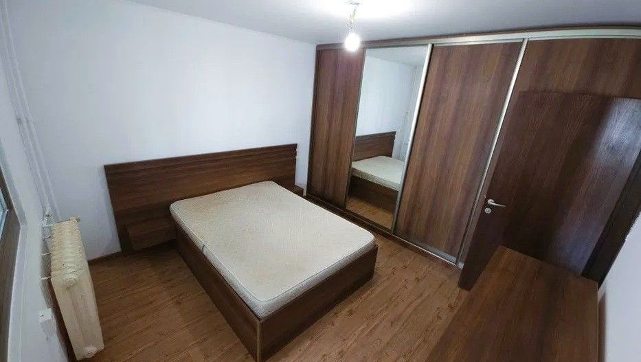 Apartament 3 camere decomandat-Titan-1 Decembrie 1918 - Poză 1