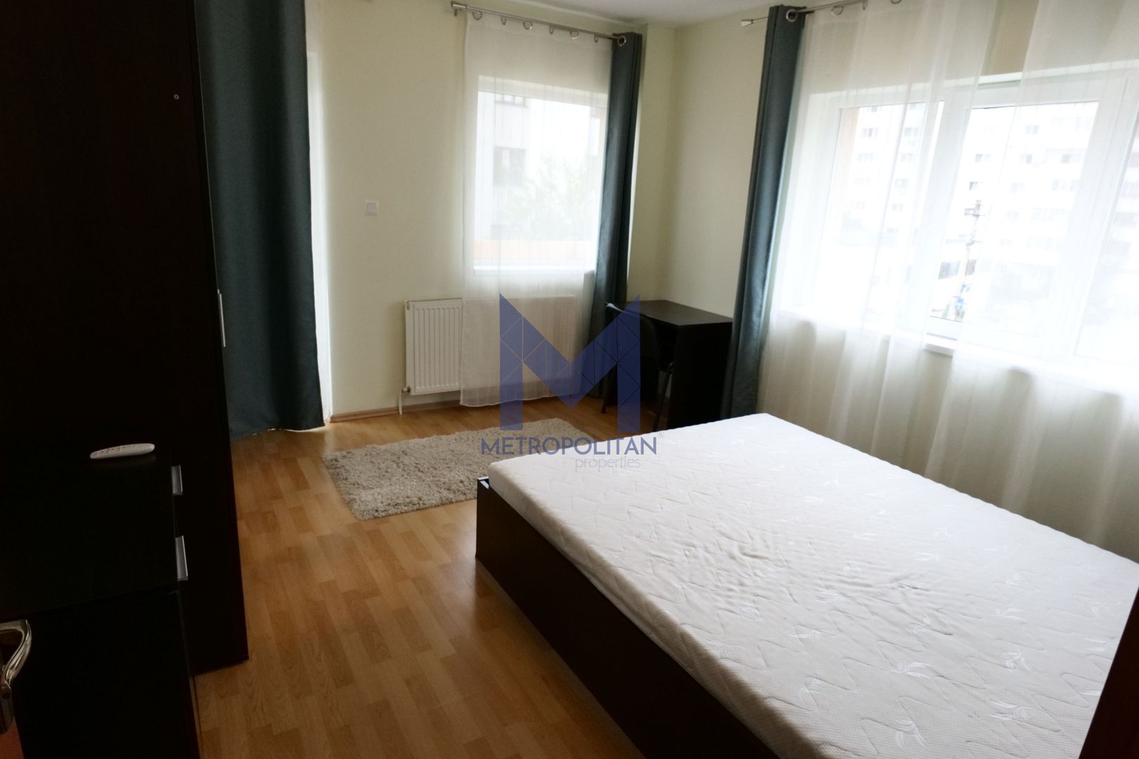 De închiriat apartament luminos 3 camere - Poză 11