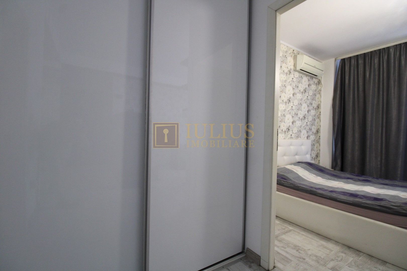 Studio; dormitor + sufragerie, langa IQ Hotel - zona de sud. - Poză 11