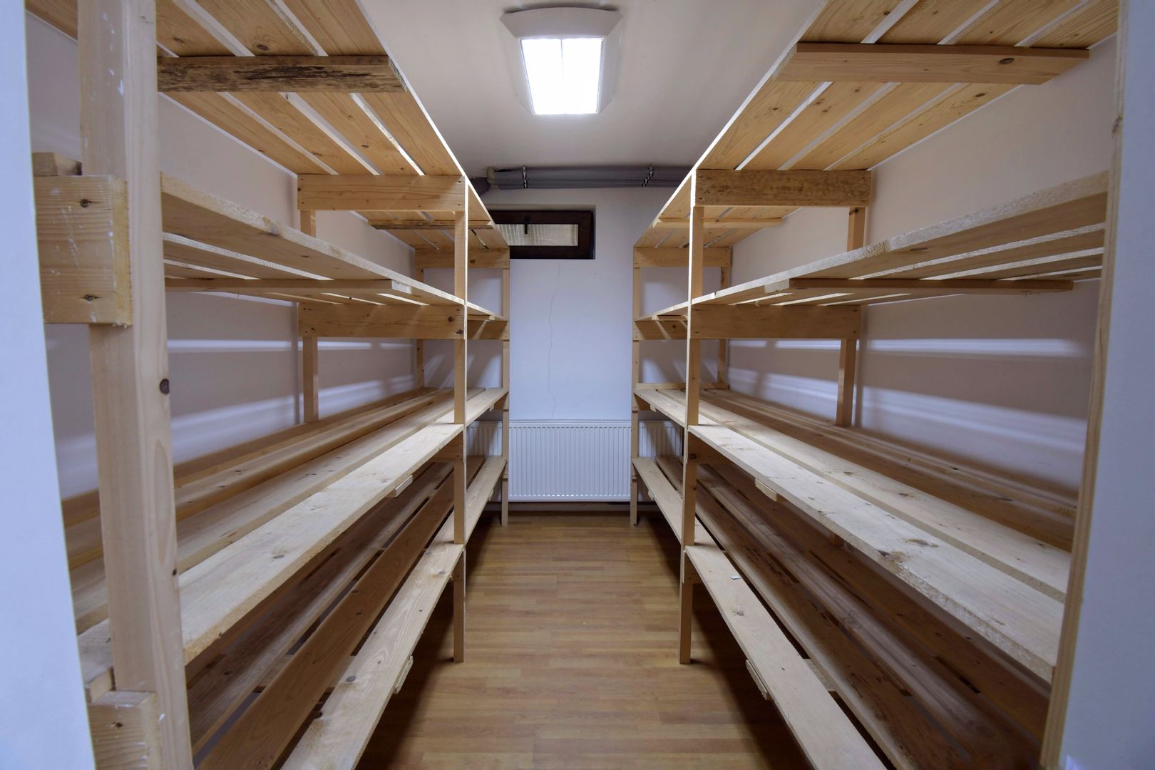 Casa cu 5 camere de inchiriat, zona Becas - Poză 23