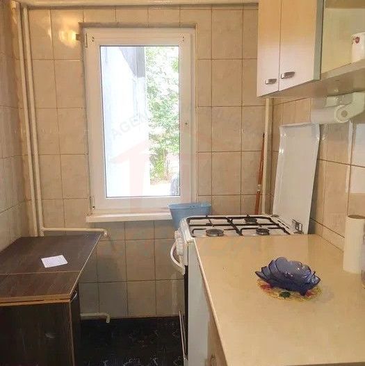 Apartament cu 2 camere decomandate, parter, luminos - Micro 13 - Poză 4