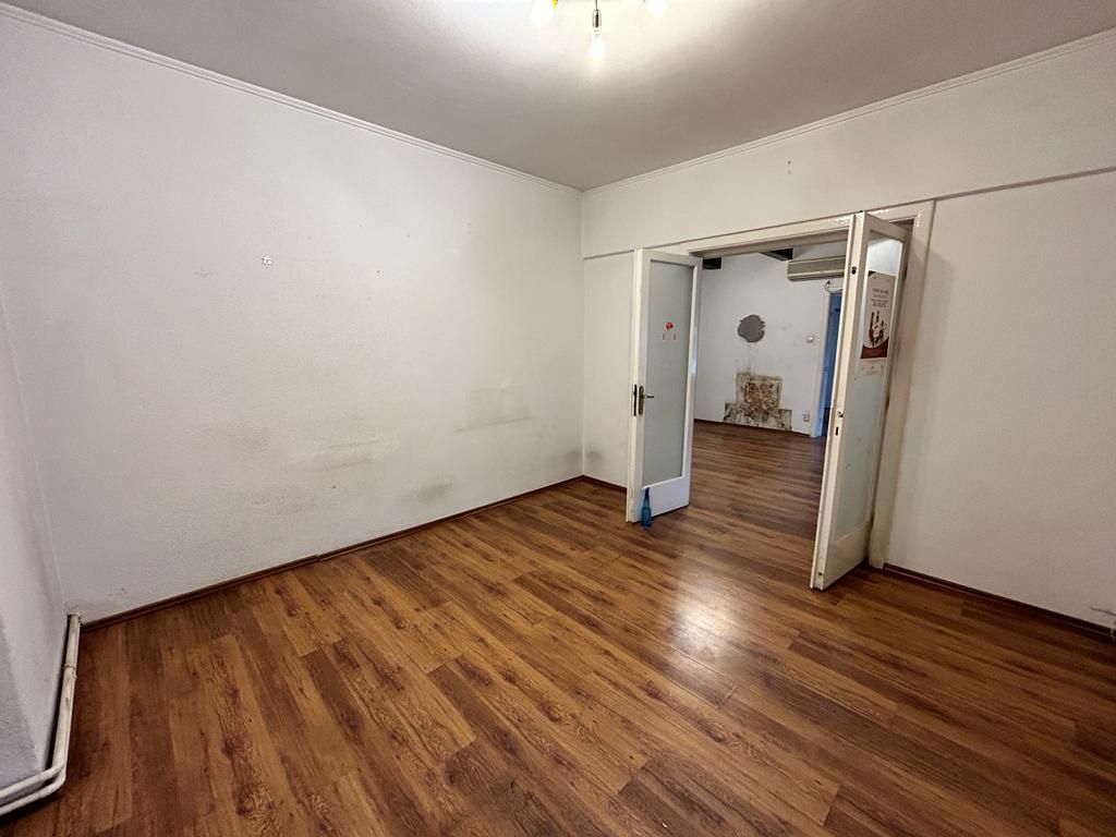 Apartament 3 camere in vila Aurel Vlaicu | Garaj 26.48 mp - Poză 13