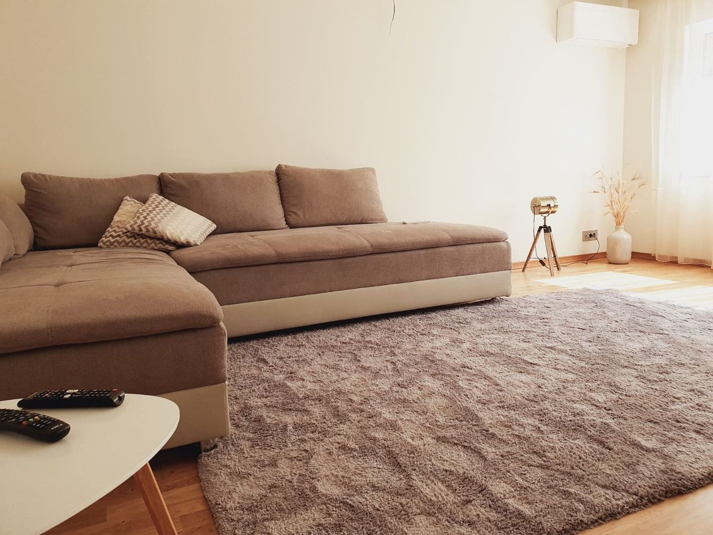 Apartamente 3 camere zona Centrala - Poză 2