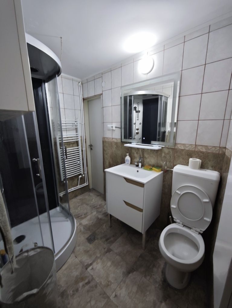Închiriez apartament 3 camere, Unirii, plan B, centrală proprie - Poză 8