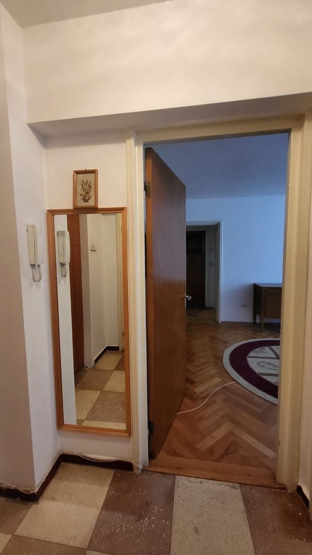 Apartament la 6 minute de gară, piata si Centru Civic, pet friendly - Poză 7