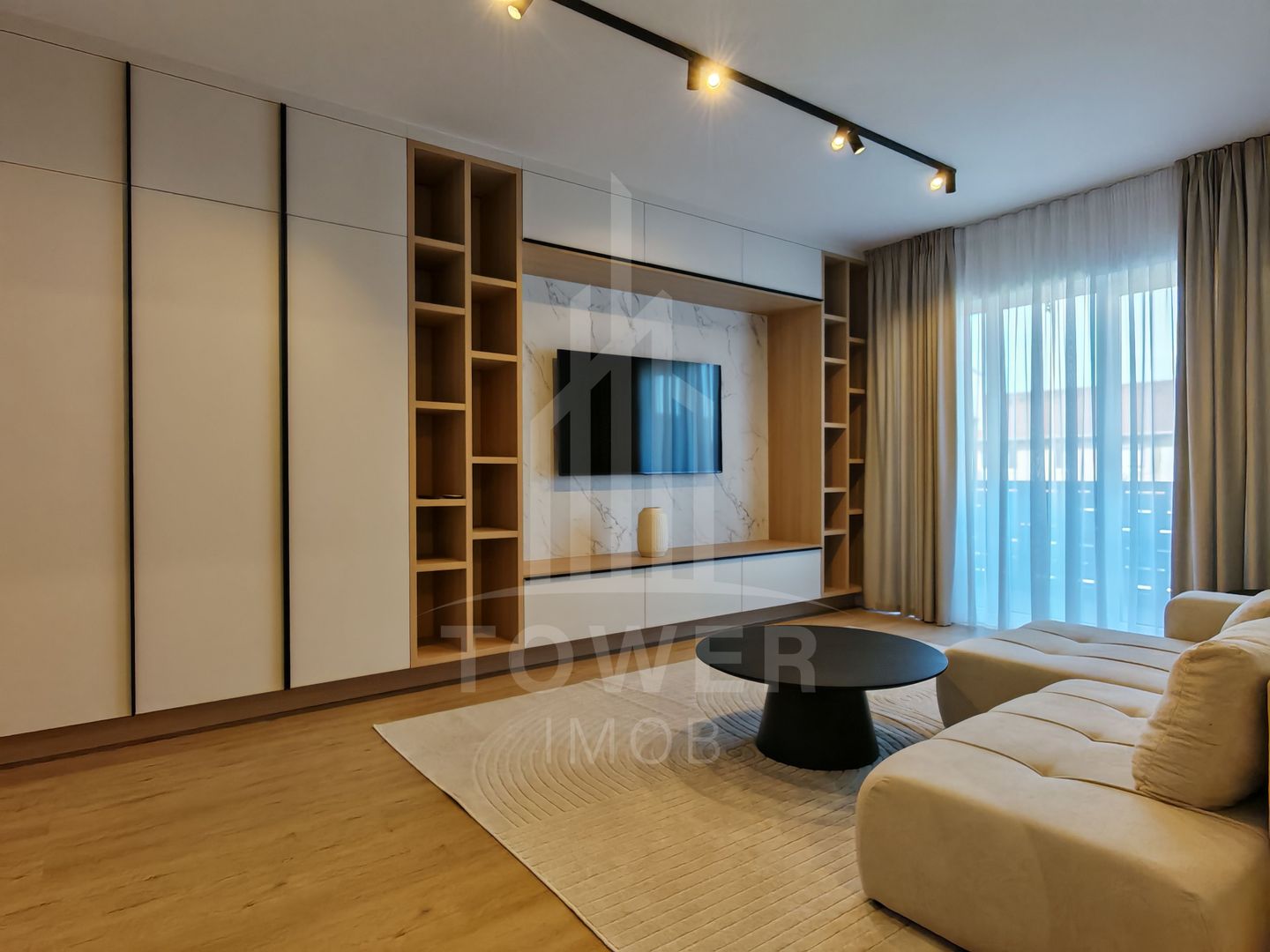 Apartament prima inchiriere cu 3 camere, nou, mobilat lux. - Poză 1