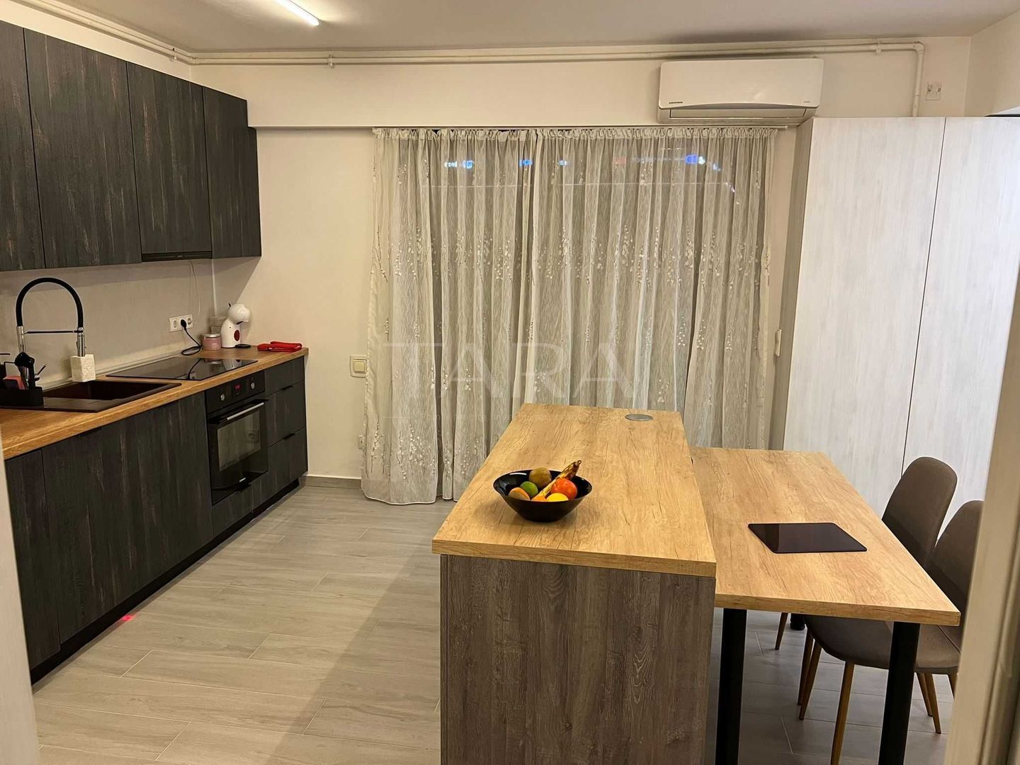 Apartament premium, zona The Office, terasă 74 mp, parcare subterană. - Poză 2
