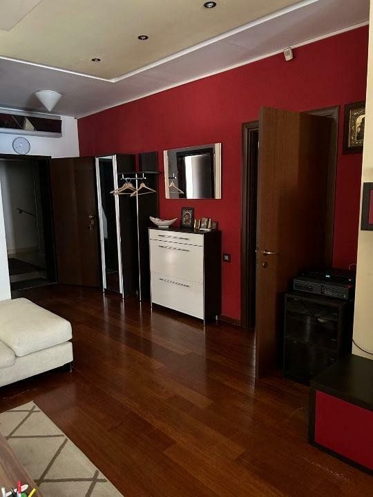 Inchiriez apartament utilat şi mobilat zona Dorobanti - Poză 2