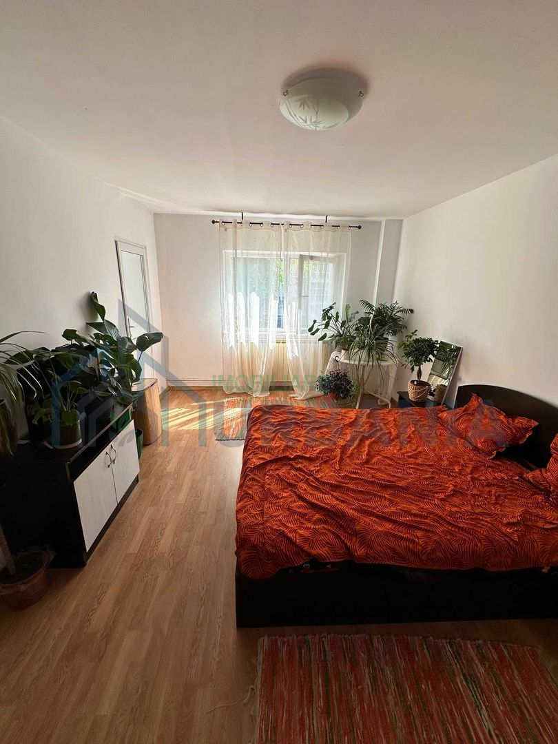 Apartament 1 cameră decomandat, etaj 1, Nicolina, Iași - Poză 1