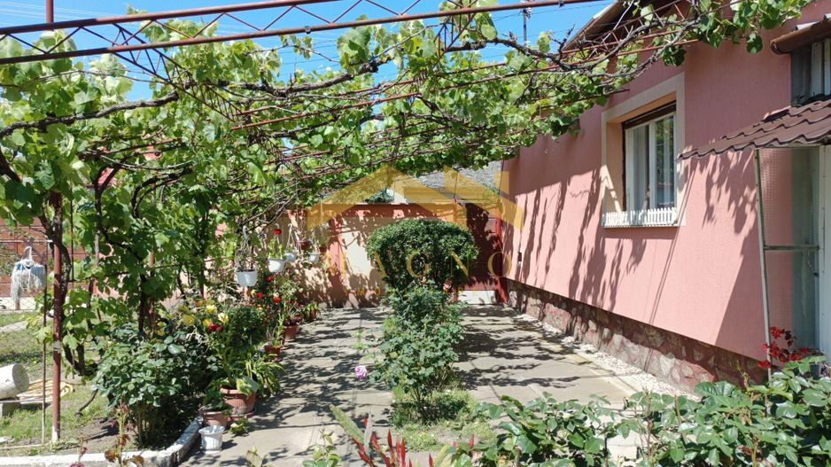 Casa de vanzare in Vladimirescu in zona primariei. - Poză 47