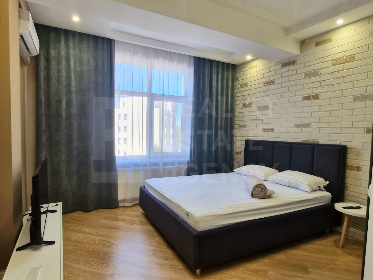 Chirie, apartament, o cameră, str. Alexandru Hâjdeu, Centru - Poză 1