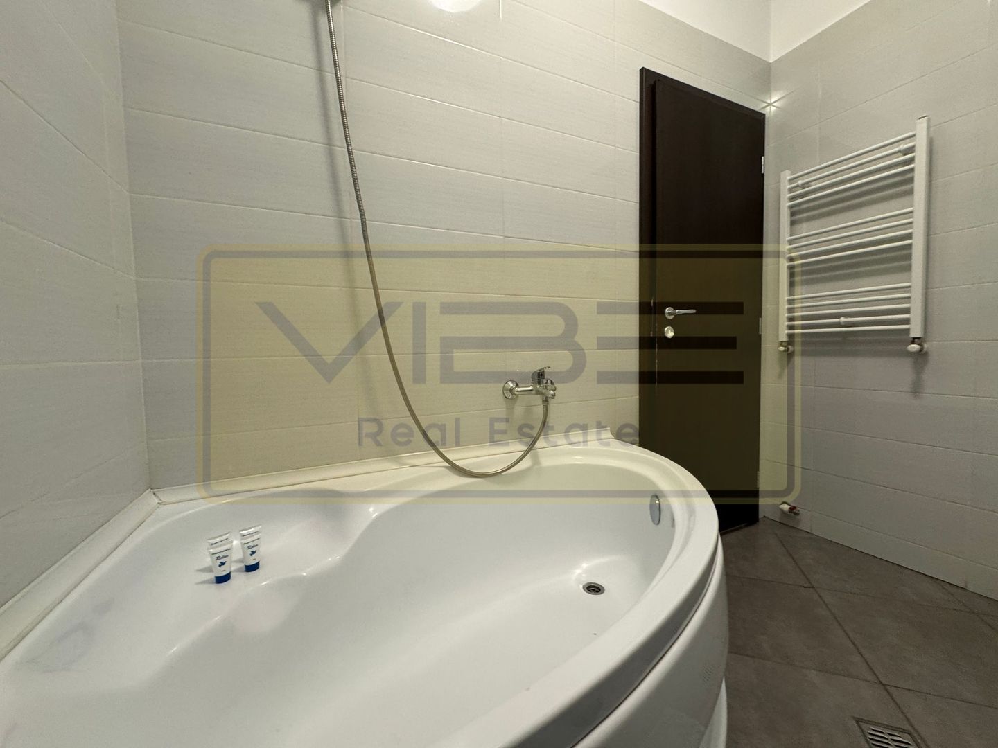 Apartament 2 camere+parcare Cetru Palas Mall - Poză 18