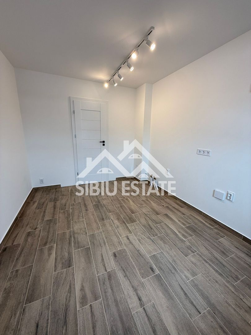 Locație excelentă! Apartament 3 camere renovat, etaj 1, Sibiu - Poză 14
