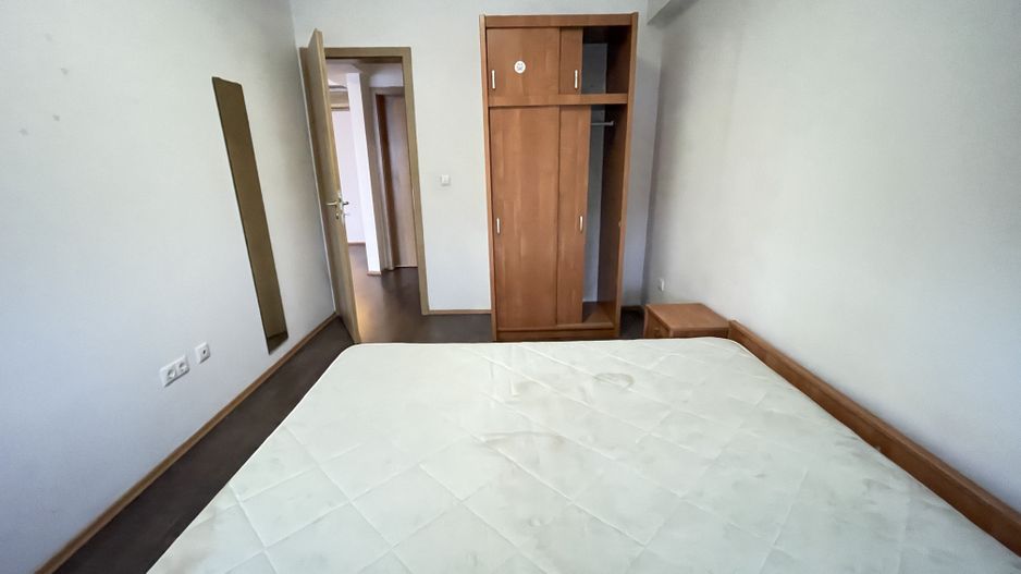 Apartament doua camere,etaj 1,doua locuri de parcare - Poză 12
