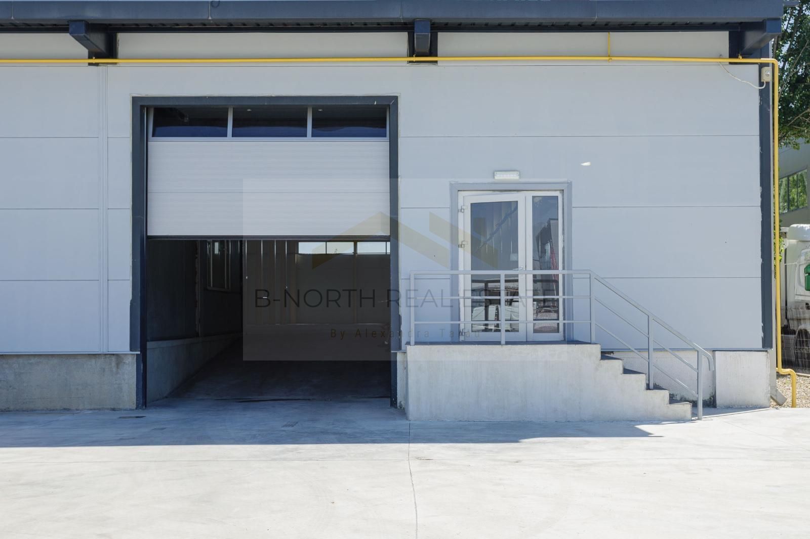 Hala industrială 2.000 mp • Depozitare / Producție • Rampe încărcare • Otopeni - Poză 4