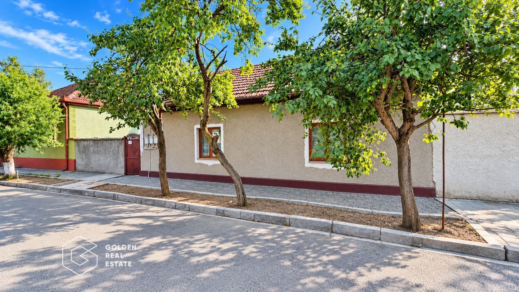 Casă de vânzare Arad- zona Confectii - Poză 1