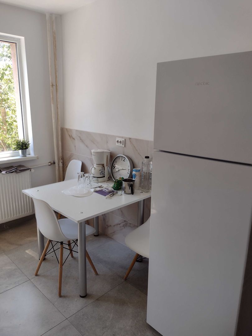 De inchiriat apartament 3 camere Gorjului - Poză 3