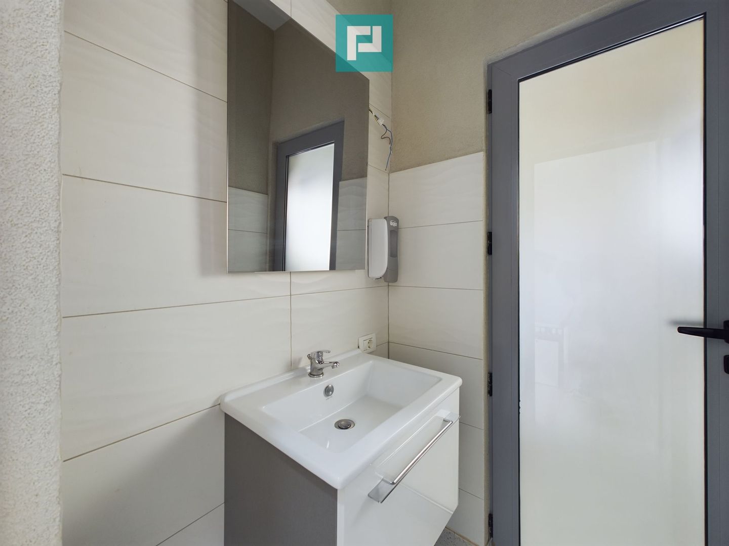 Vilă cu destinație multiplă situată ultracentral - Poză 22