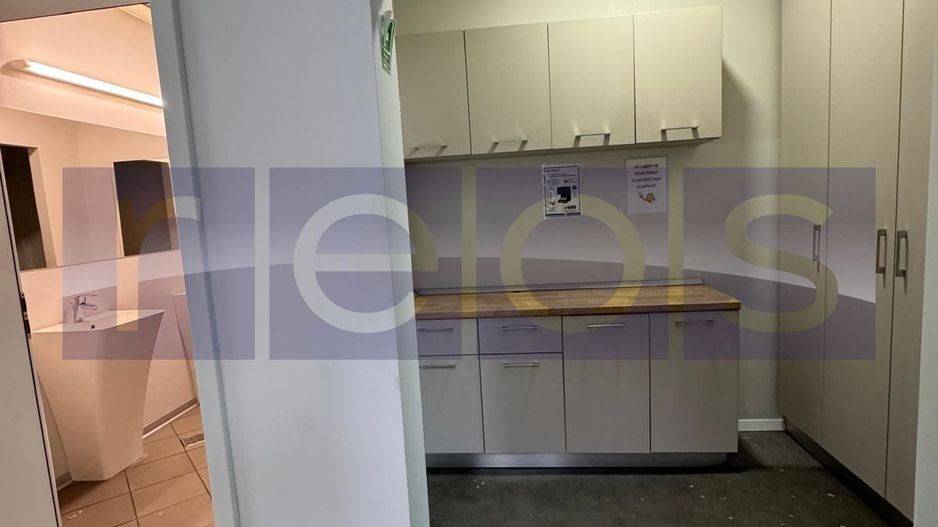 SPAȚIU BIROURI DE ÎNCHIRIAT IN ZONA PREMIUM + PARCARE + ROOFTOP - Poză 8