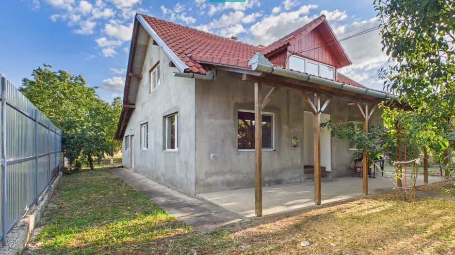 Casă în Șiria zona centrală - Poză 1
