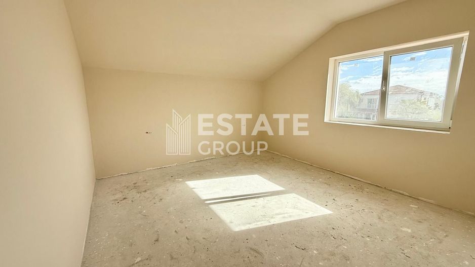 Duplex cu 4 camere despartit prin carport in Mosnita Noua! - Poză 9